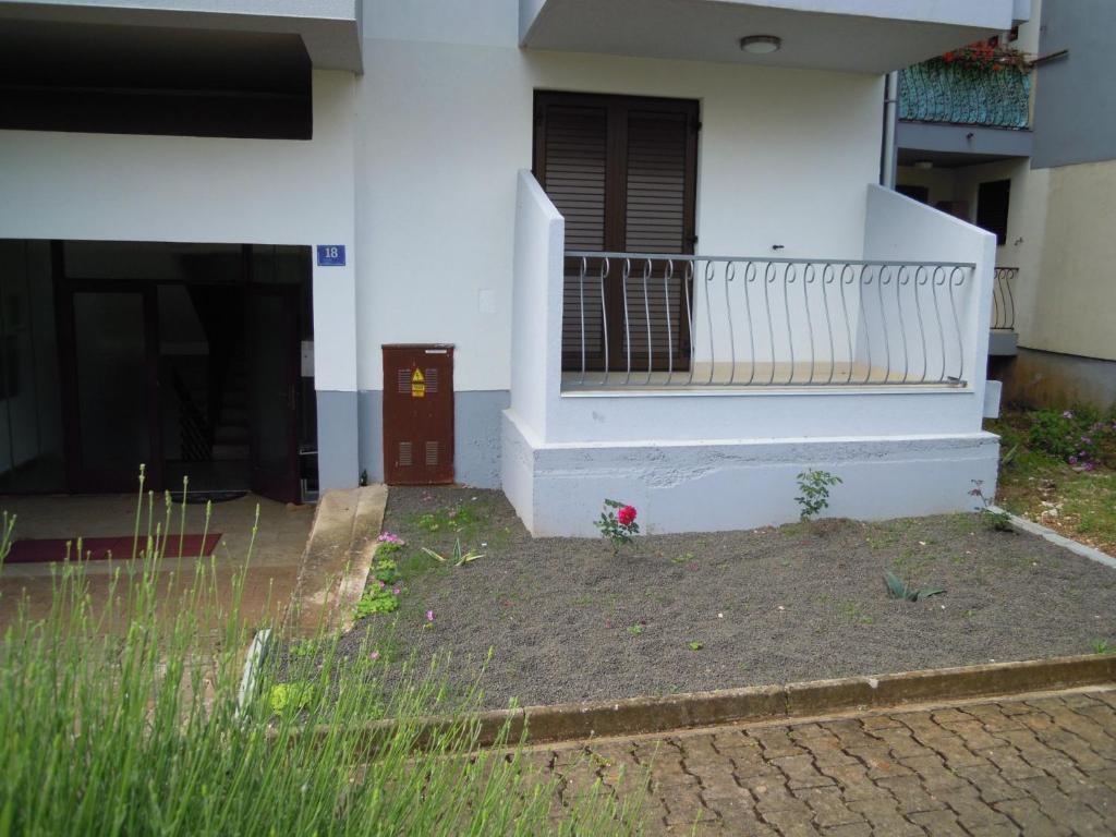 Apartments Legend Ровин Стая снимка