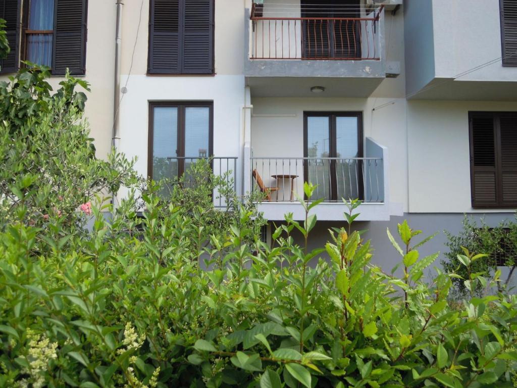 Apartments Legend Ровин Екстериор снимка